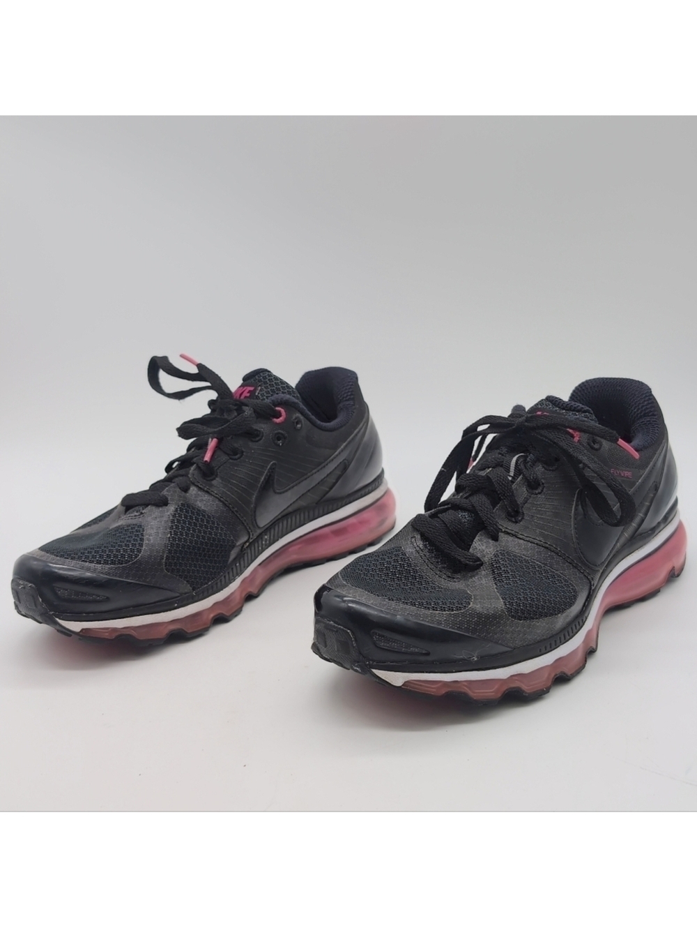 Nike Sz 9.5 Black Wineberry Pink Air Max Flywire Sneakers